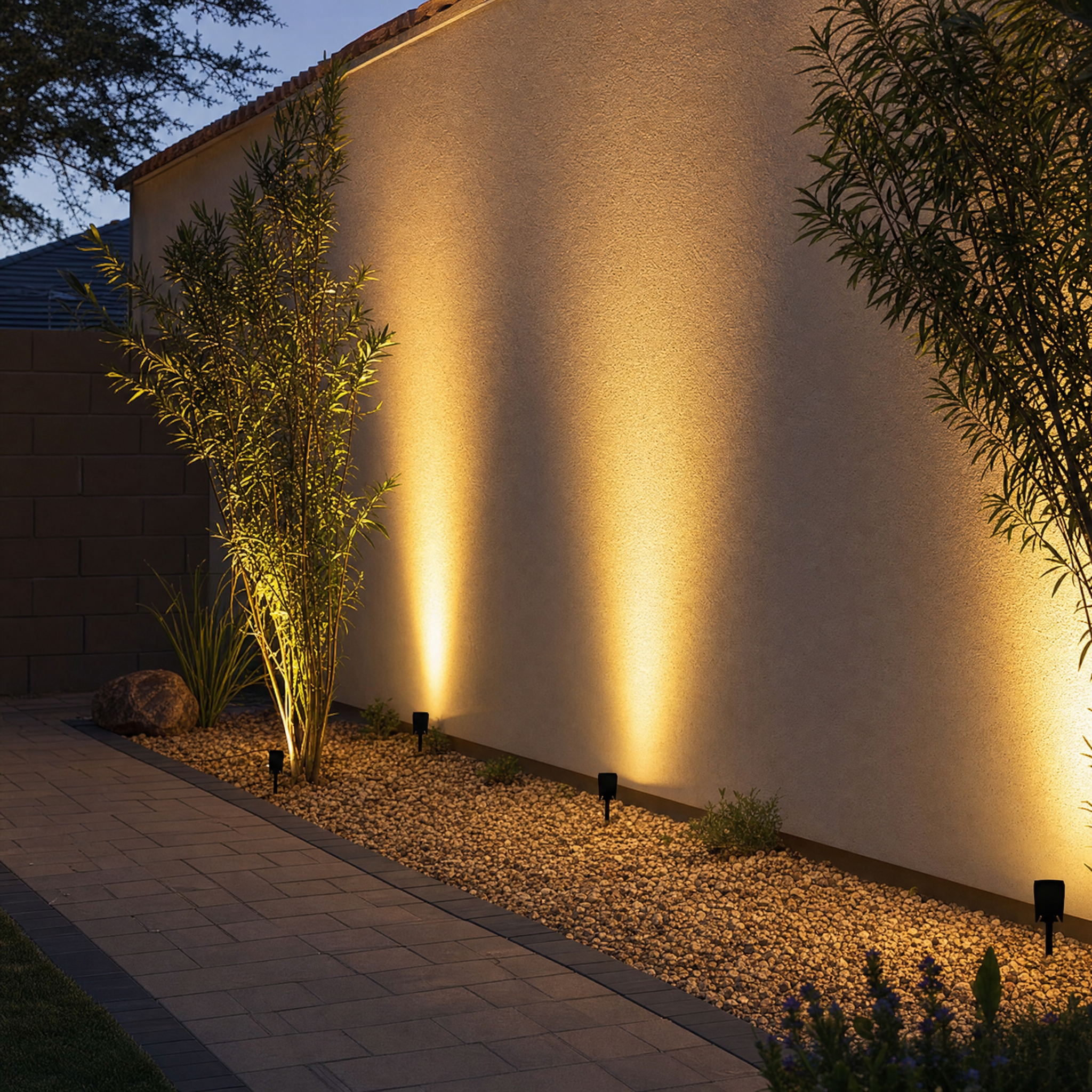 Solar Multi-zoom Spot - garden wall beams lifestyle